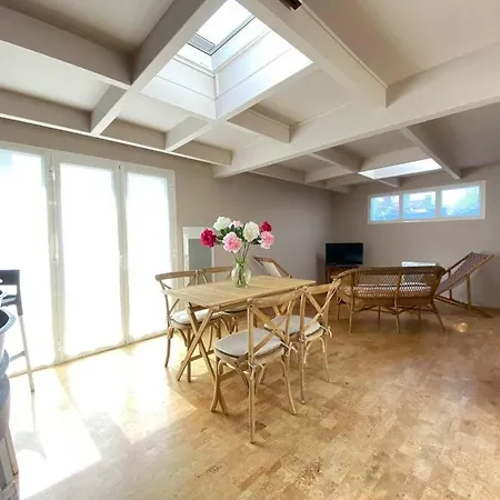 Dépendance Complète Centre-ville De *