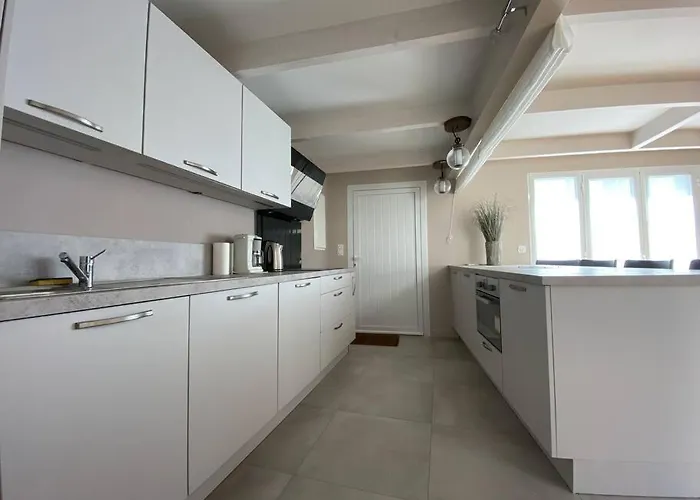 Dependance Complete Centre-ville De * La Teste-de-Buch